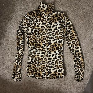 Leopard print turtleneck